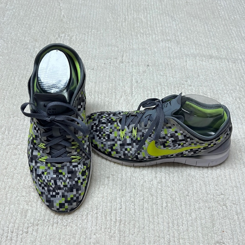 Nike Free TR 5 Print Women's Training Shoe size 8